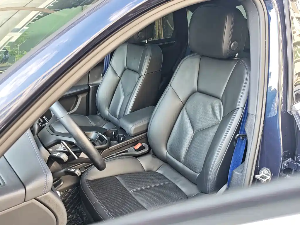 Porsche Macan — миниатюра 9