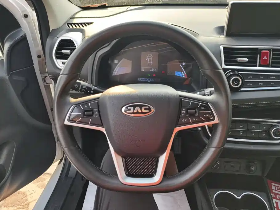 JAC JAC iEV6E — миниатюра 15