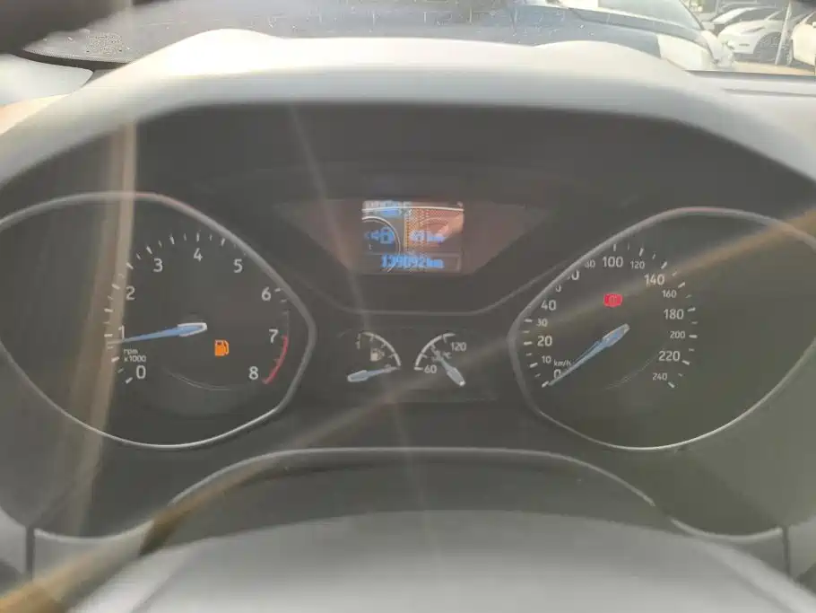 Ford Focus — миниатюра 14