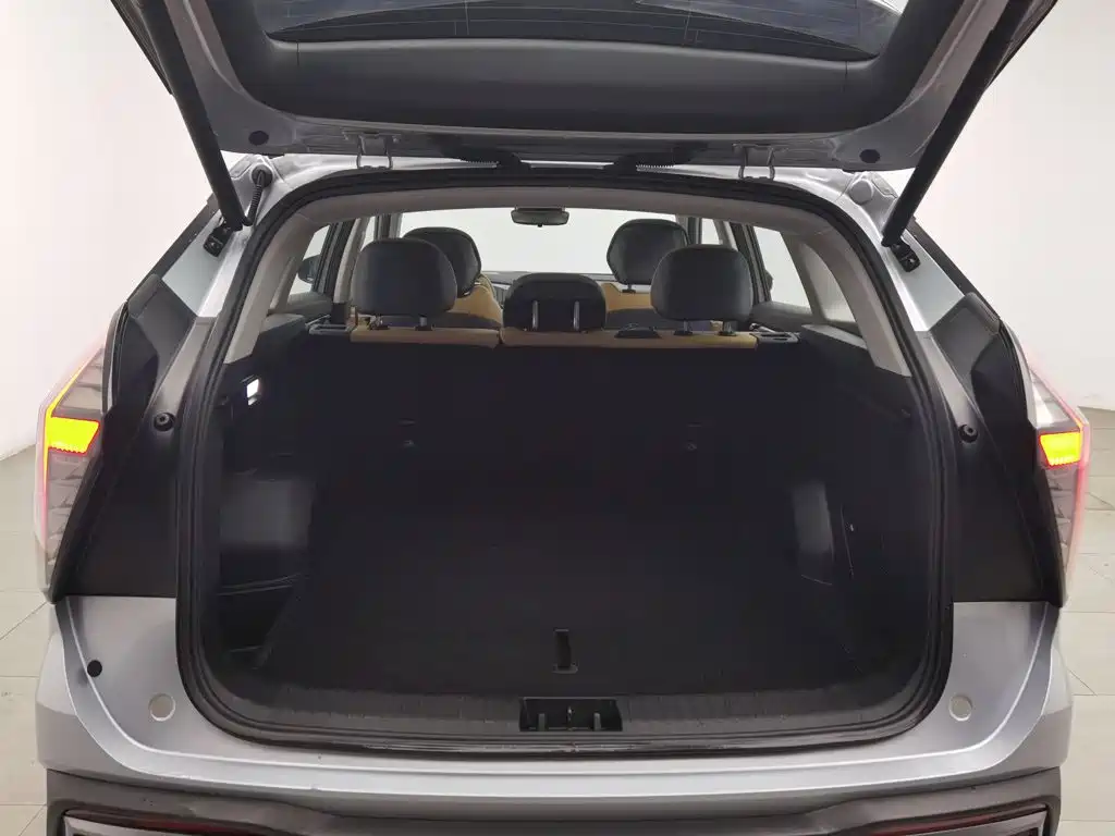 Geely Boyue L — миниатюра 16