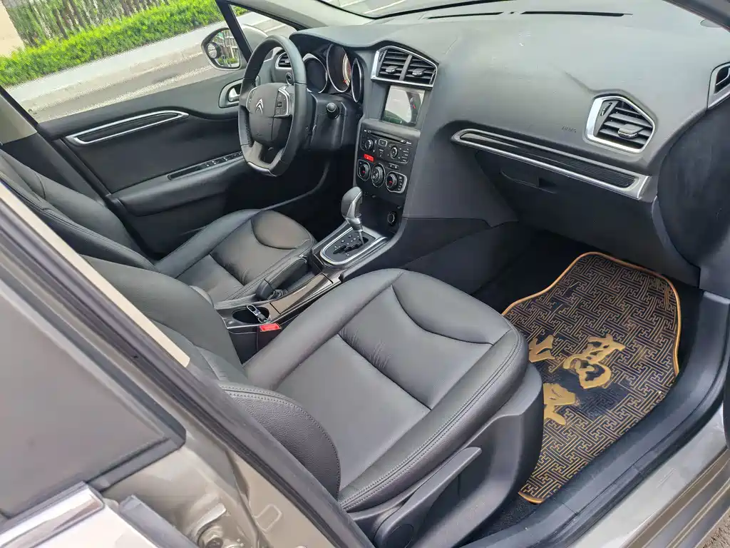 Citroen C4L — миниатюра 10