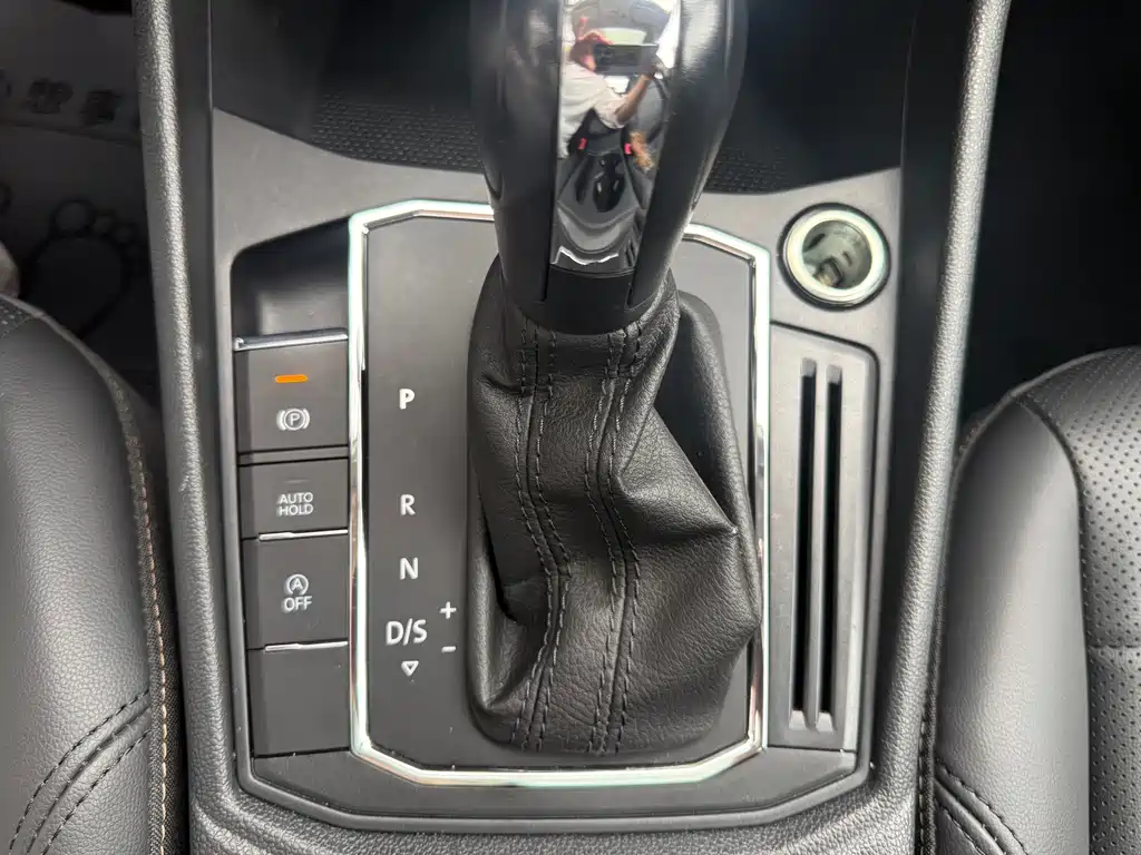 Volkswagen Lavida — миниатюра 15