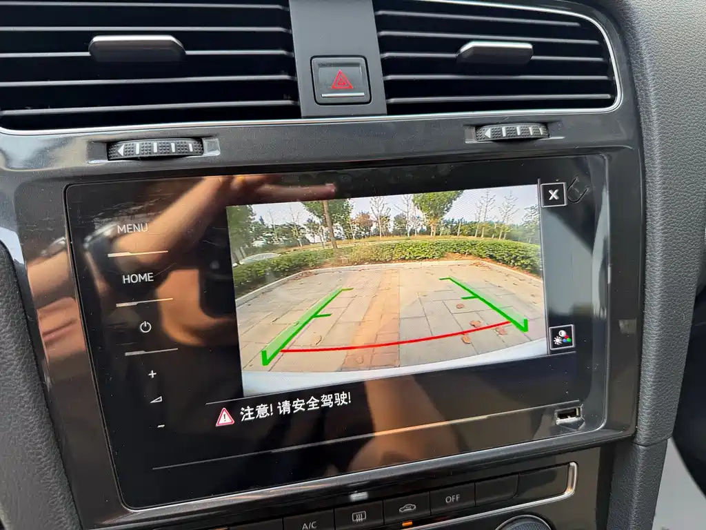 Volkswagen Golf — миниатюра 14