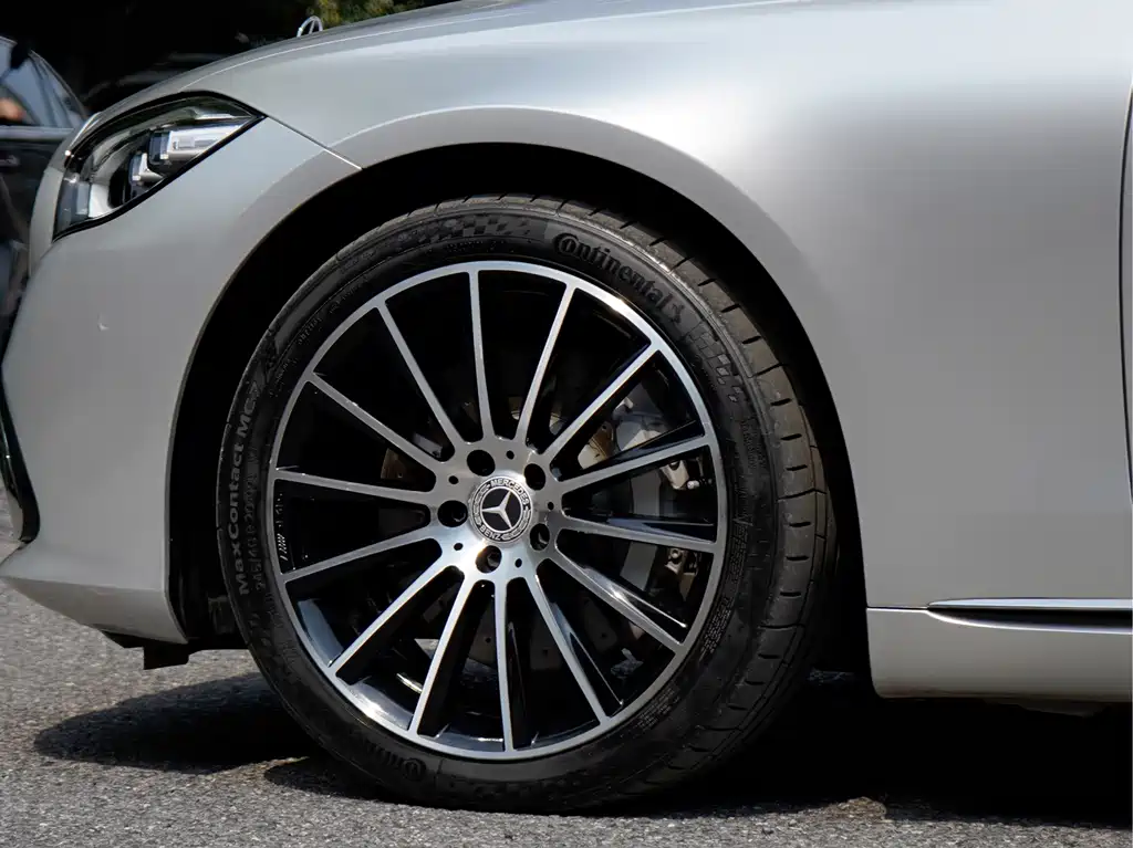 Mercedes-Benz S-Class — миниатюра 8