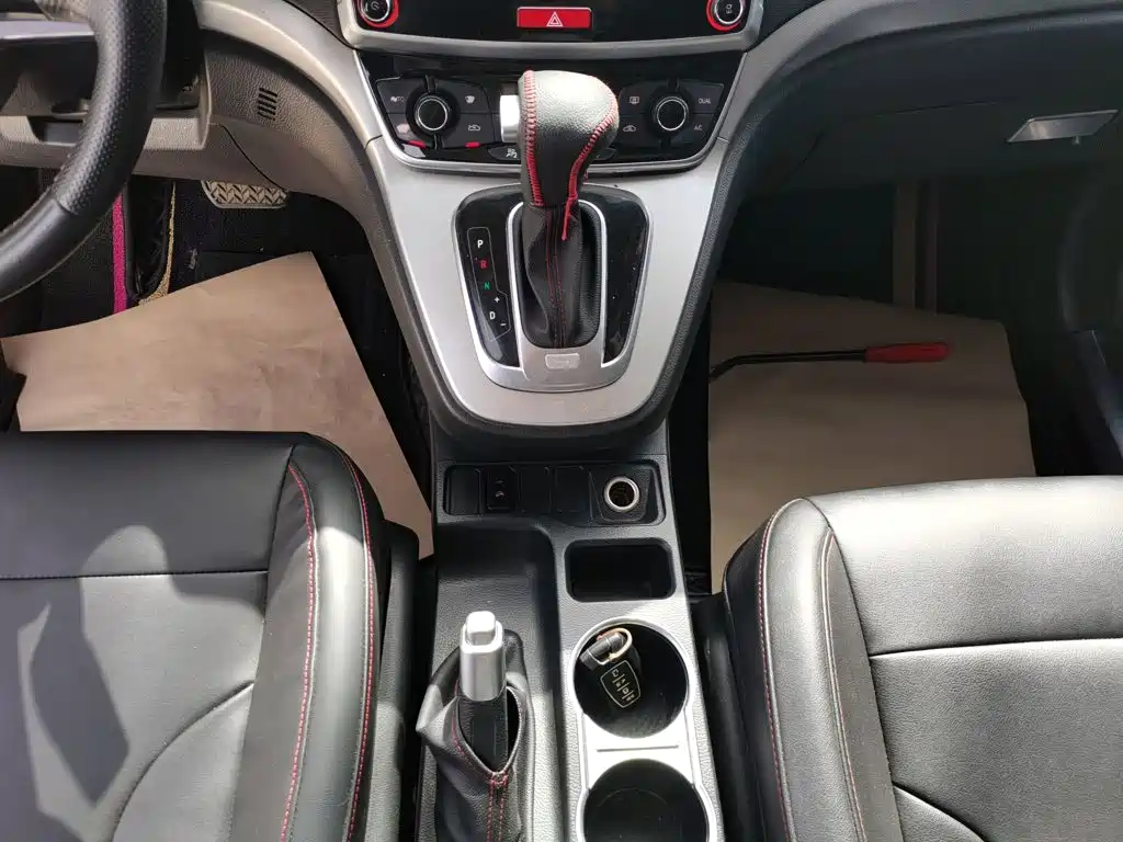 Haval M6 — миниатюра 10
