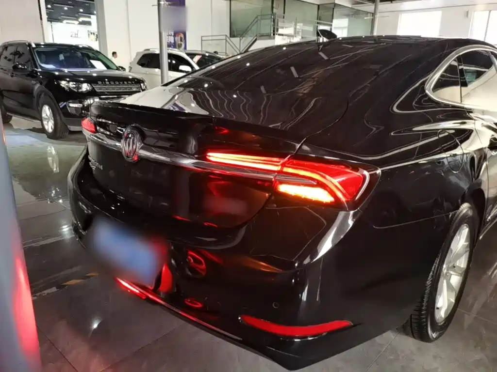 Buick LaCrosse — миниатюра 6