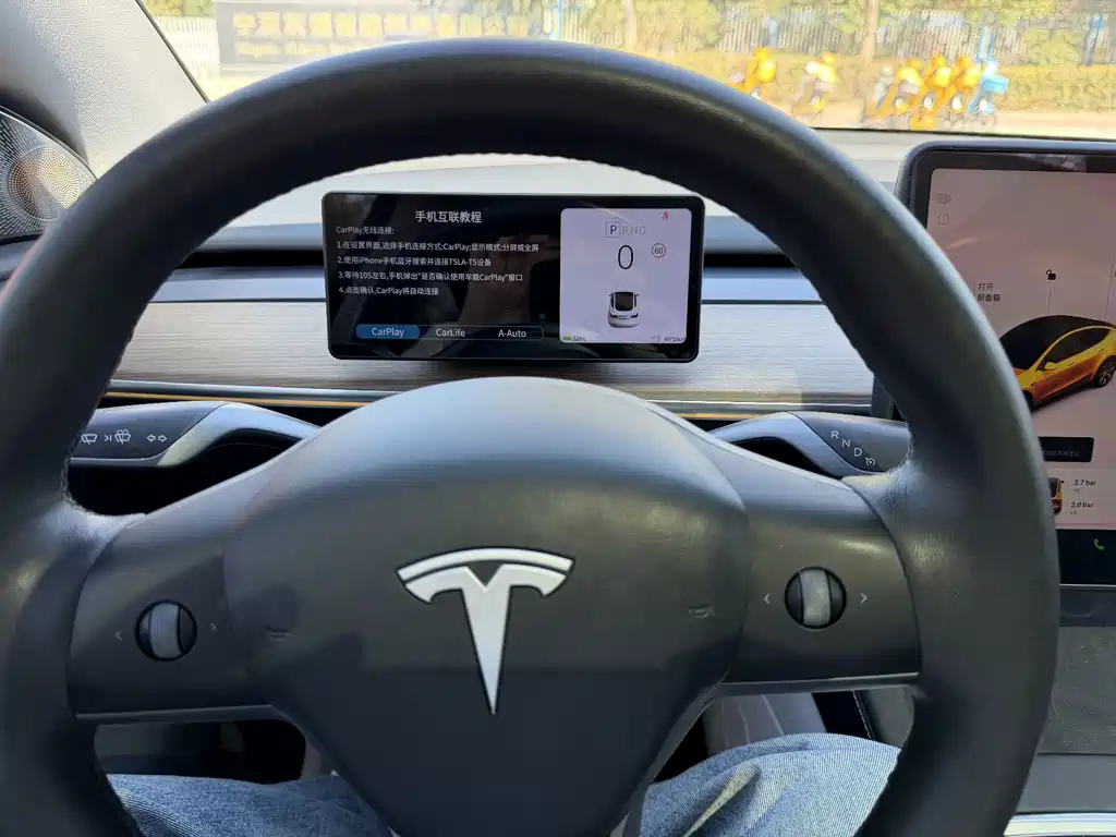 Tesla Model Y — миниатюра 13