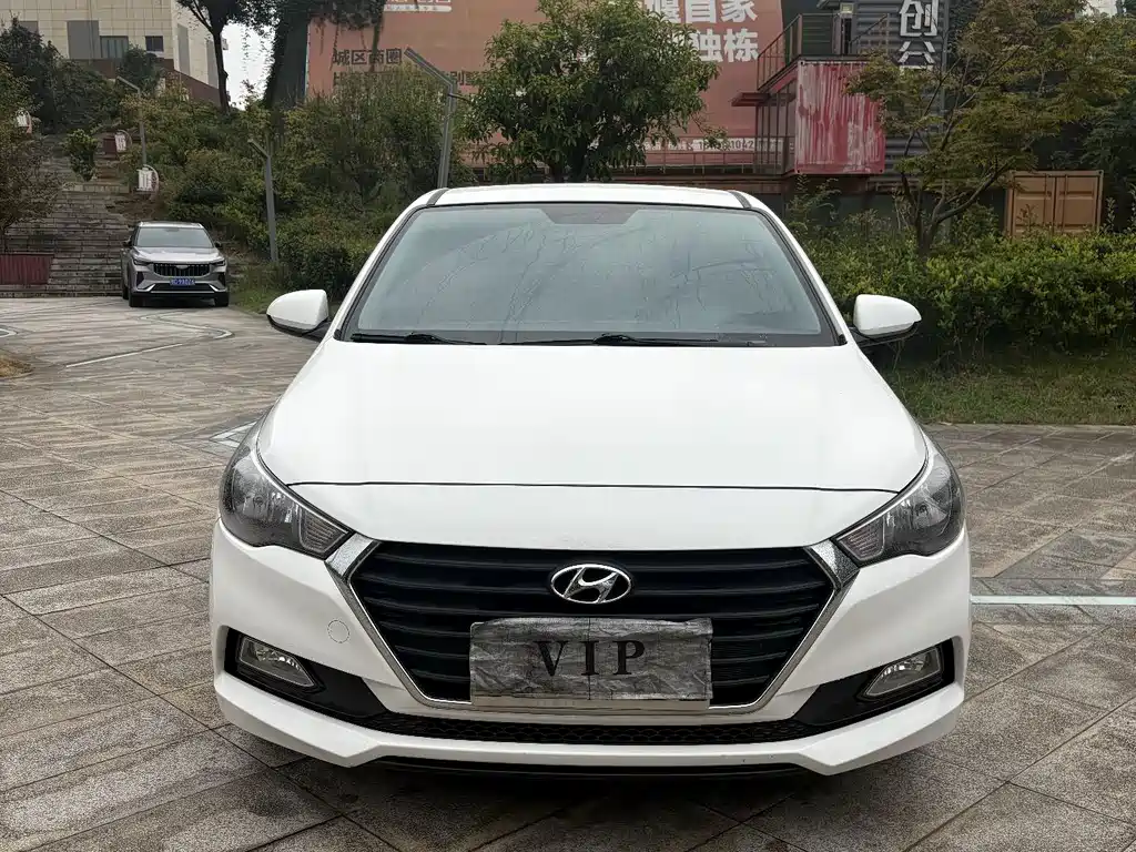 Hyundai Verna — миниатюра 2