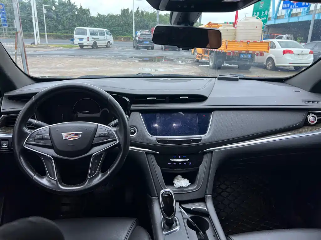 Cadillac XT5 — миниатюра 6