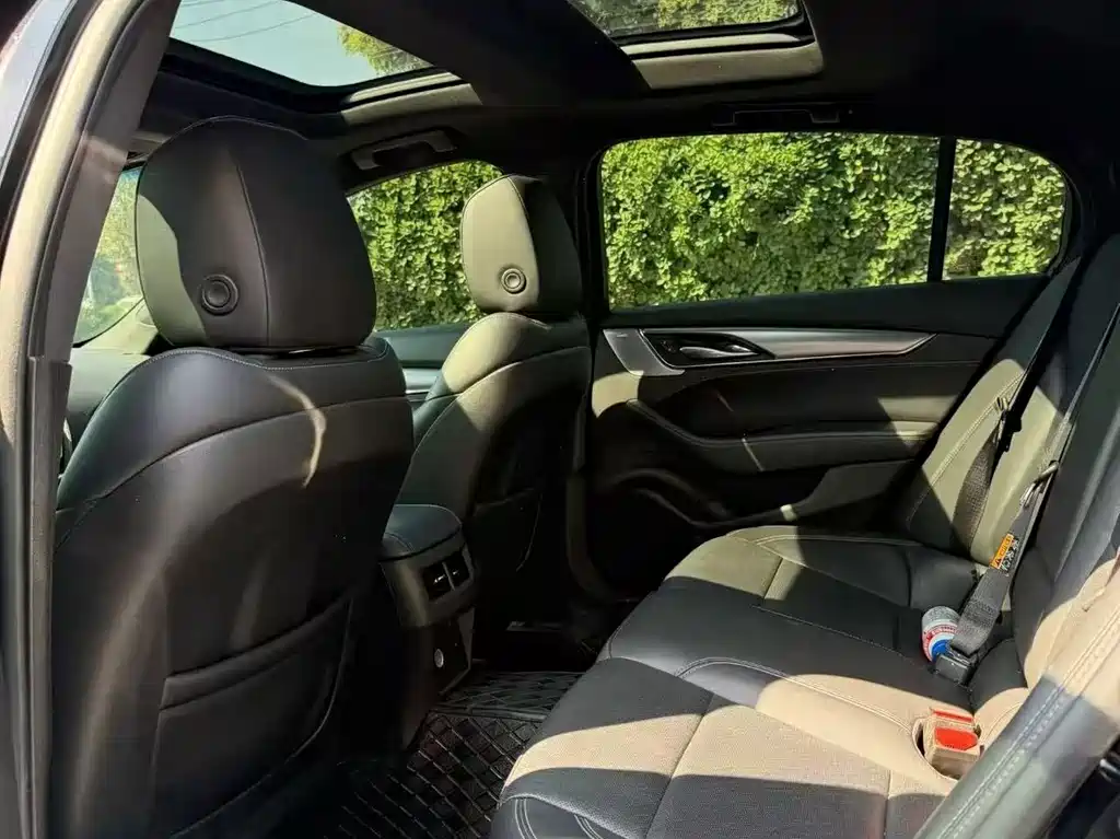 Cadillac CT5 — миниатюра 4