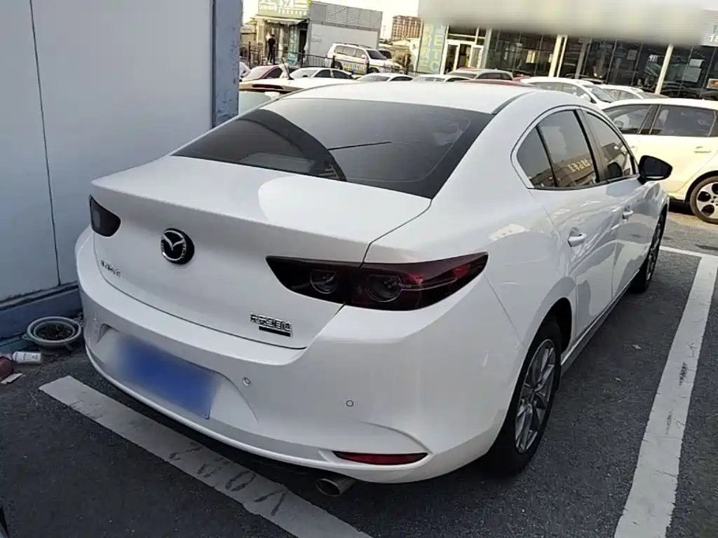 Mazda 3 Axela — миниатюра 7