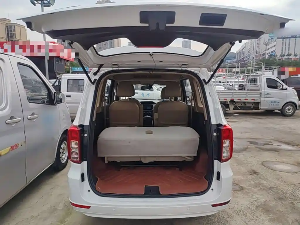 Wuling Hongguang — миниатюра 19