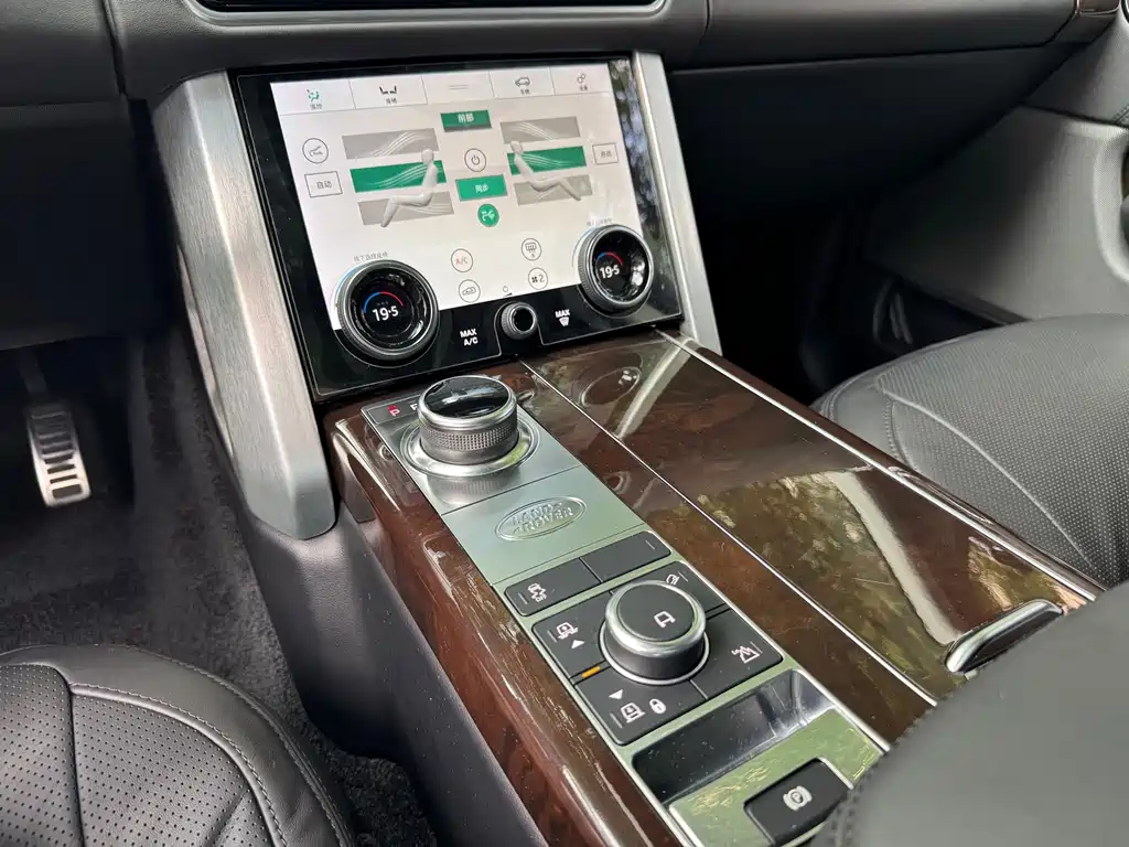 Land Rover Range Rover — миниатюра 11