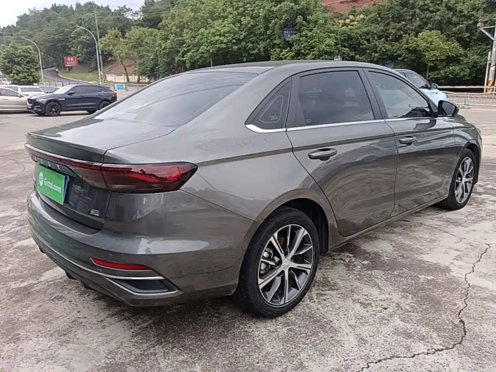 Geely Emgrand — миниатюра 7