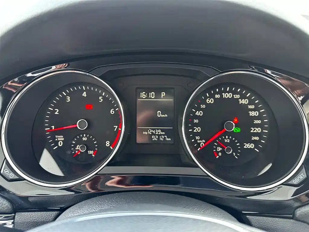 Volkswagen Sagitar — миниатюра 9
