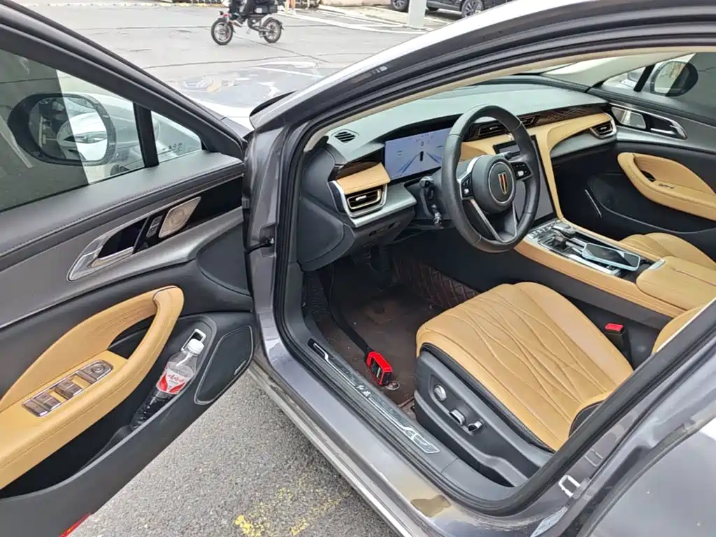 Hongqi Hongqi H5 — миниатюра 16