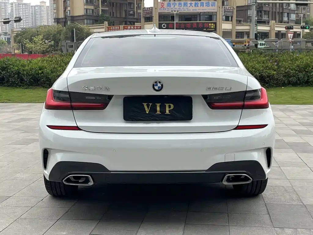 BMW 3 Series — миниатюра 6