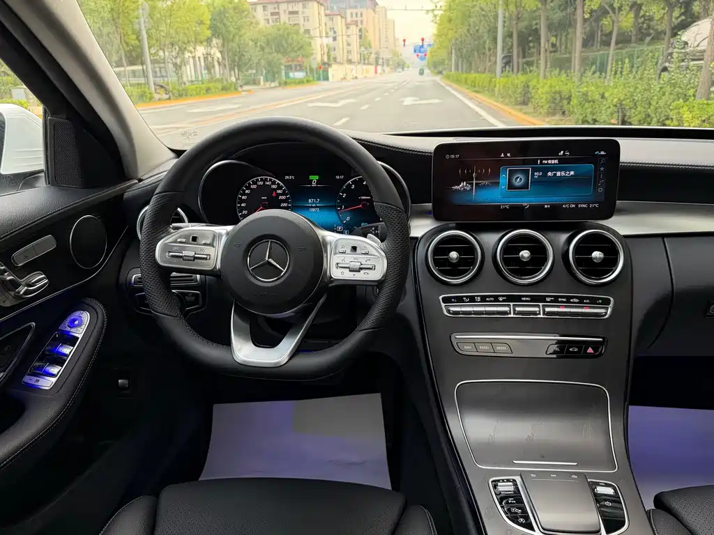 Mercedes-Benz C-Class — миниатюра 7