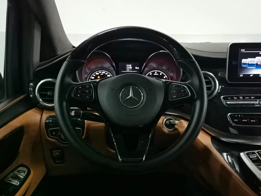 Mercedes-Benz V-Class — миниатюра 14