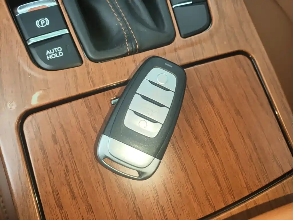 Hongqi Hongqi H5 — миниатюра 9