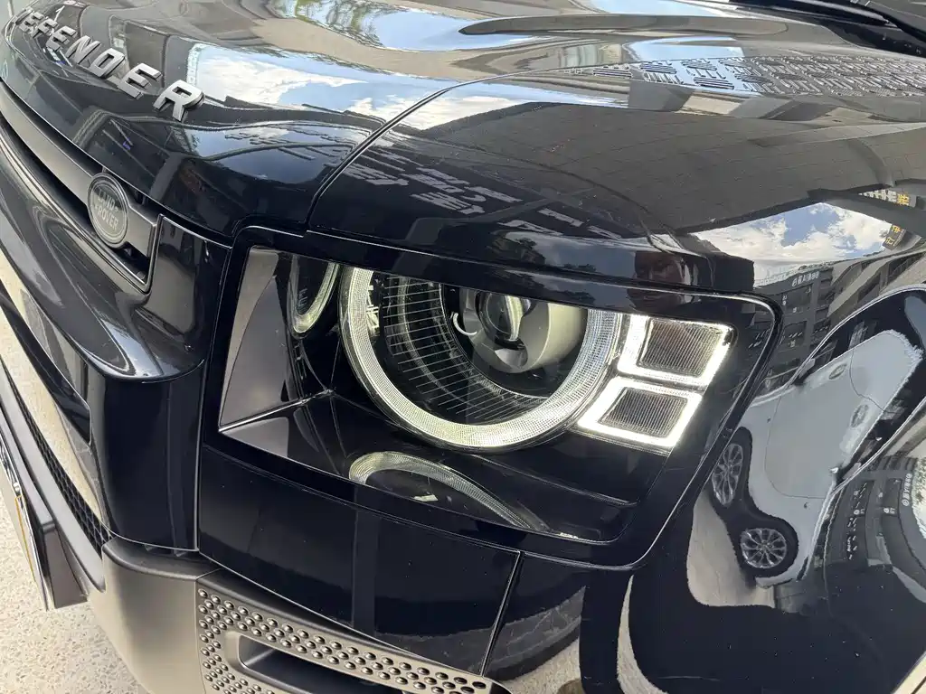 Land Rover Defender — миниатюра 25
