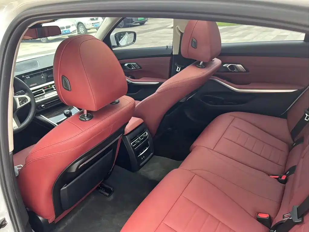 BMW 3 Series — миниатюра 12