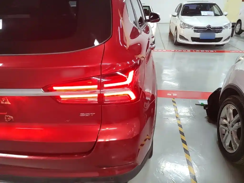 Roewe RX5 — миниатюра 8
