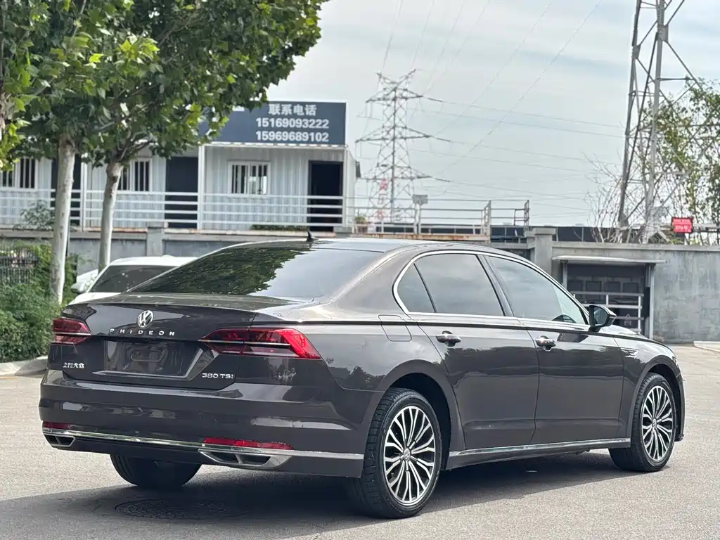 Volkswagen Phideon — миниатюра 7