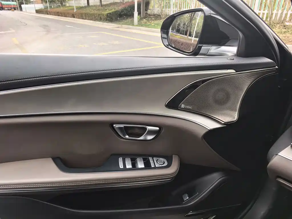 BYD Han — миниатюра 11