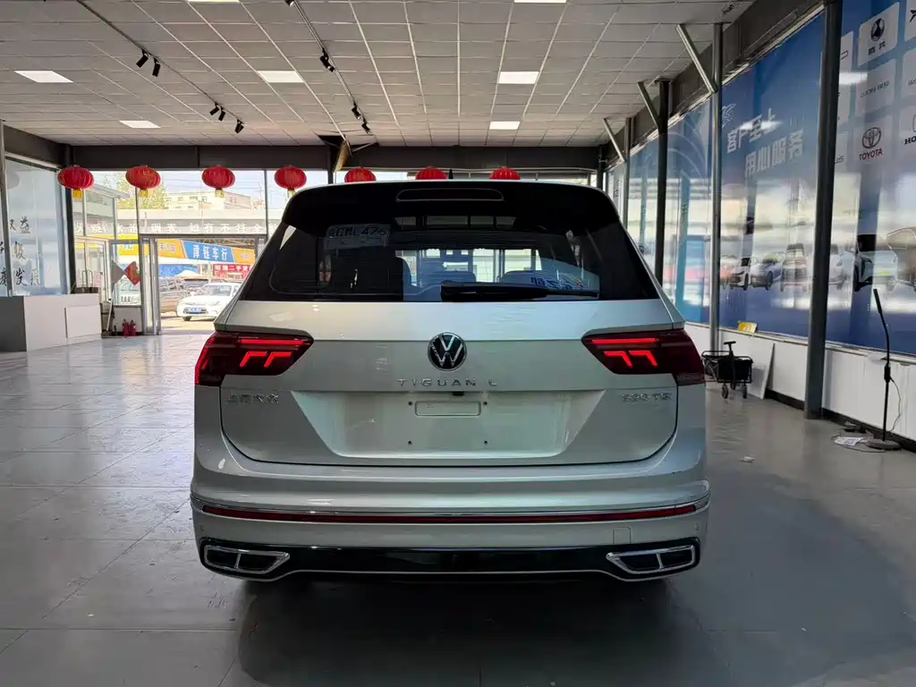 Volkswagen Tiguan L — миниатюра 8