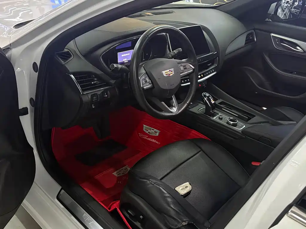 Cadillac CT5 — миниатюра 4