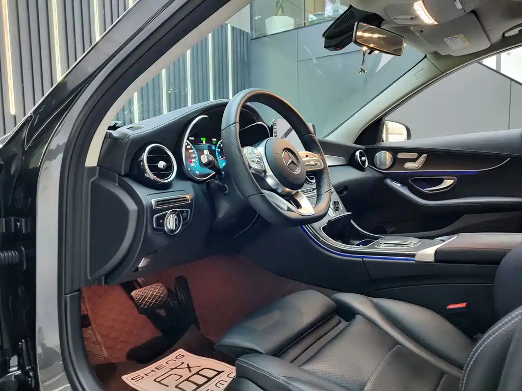 Mercedes-Benz C-Class — миниатюра 4