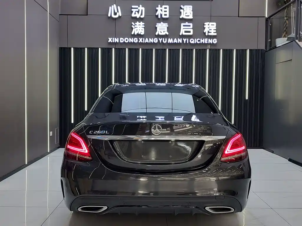 Mercedes-Benz C-Class — миниатюра 8