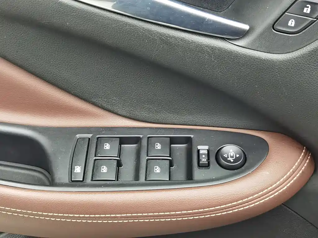 Buick Envision Plus — миниатюра 9