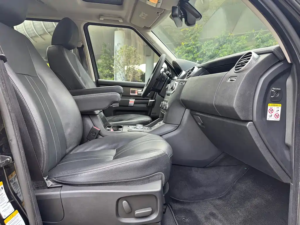 Land Rover Discovery — миниатюра 6