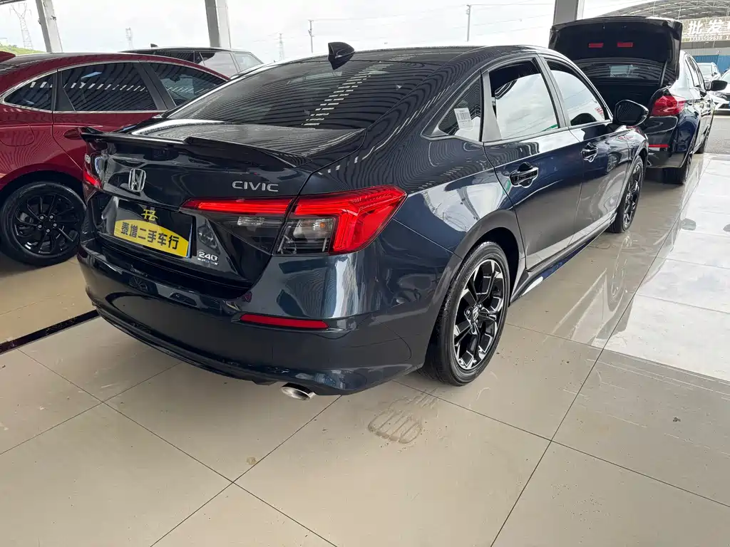 Honda Civic — миниатюра 8