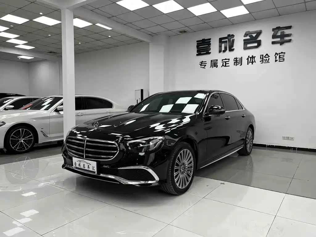 Mercedes-Benz E-Class 2024