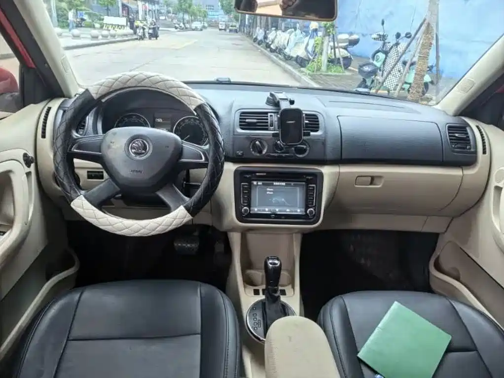 Skoda Fabia — миниатюра 5