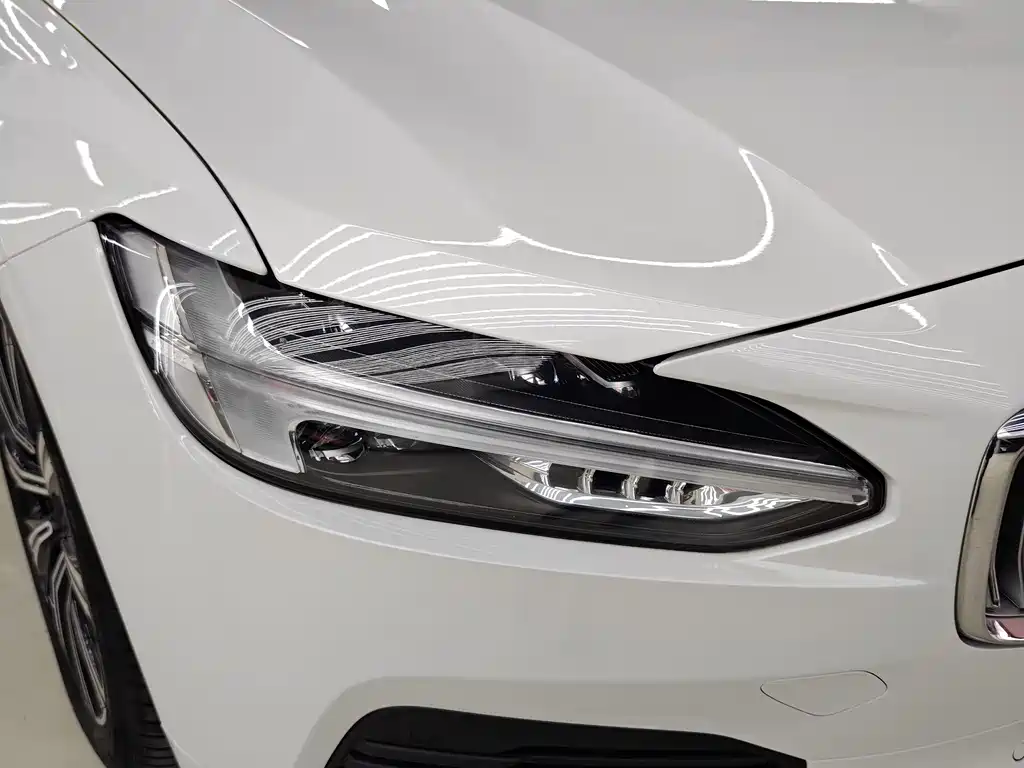 VOLVO S90 PLUG IN HYBRID