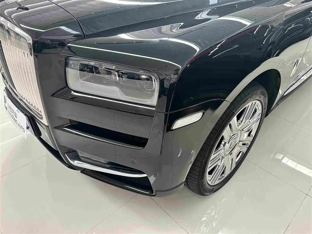 Rolls-Royce Cullinan — миниатюра 3