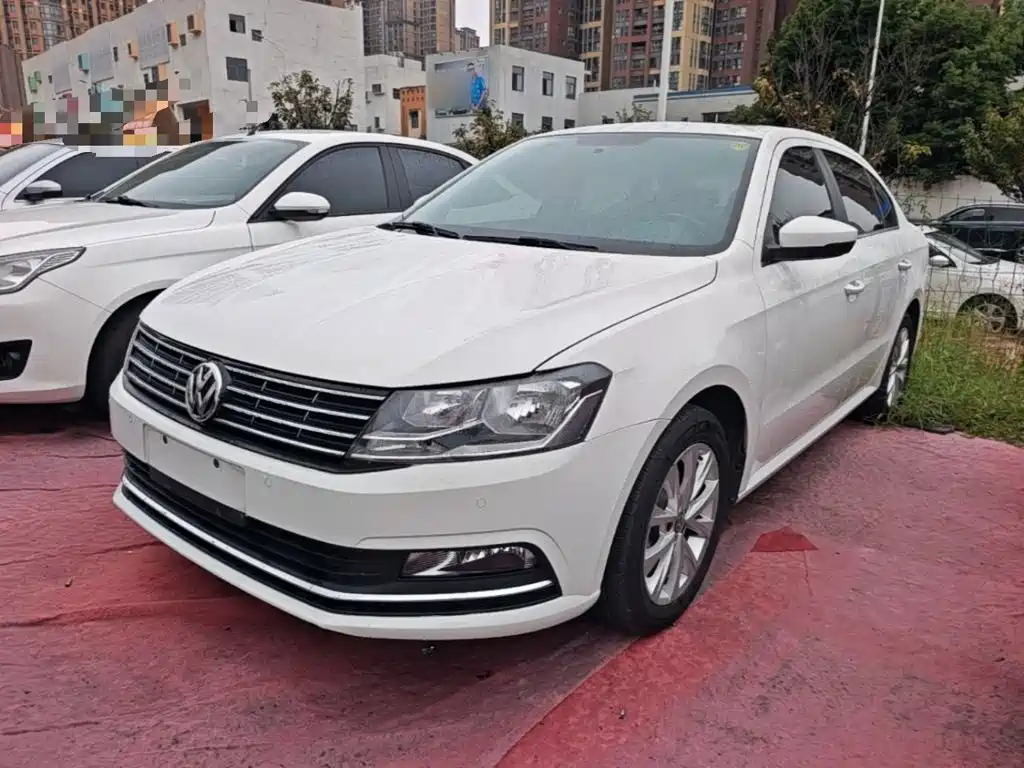 Volkswagen Lavida — миниатюра 2