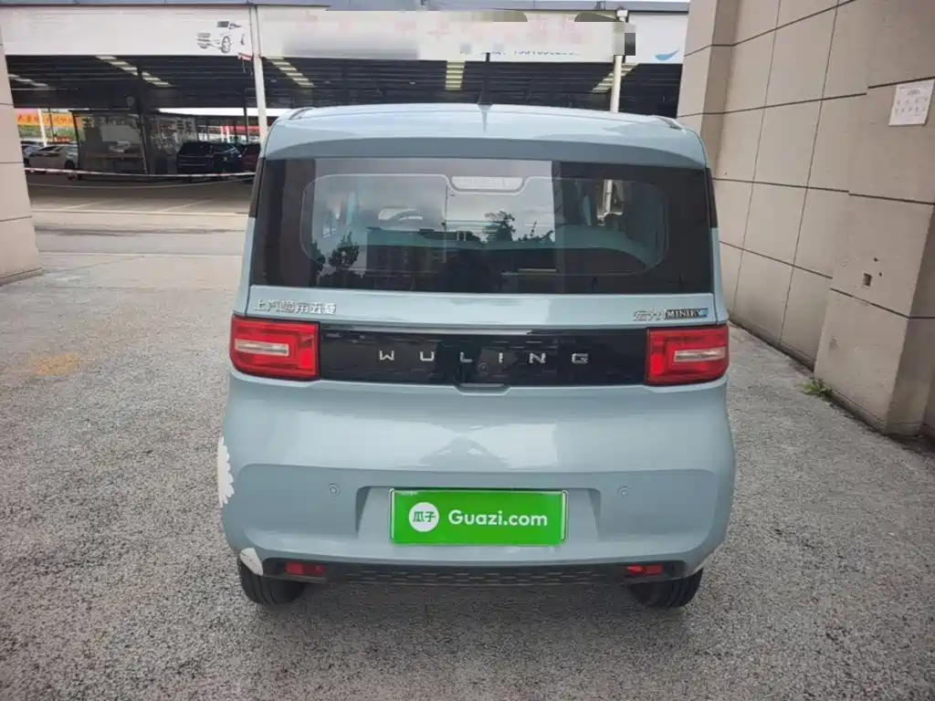 Wuling MINIEV — миниатюра 6