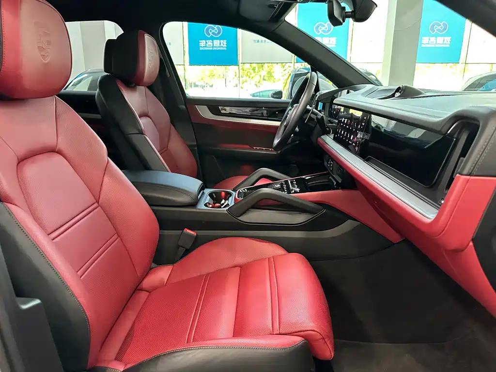 Porsche Cayenne — миниатюра 19