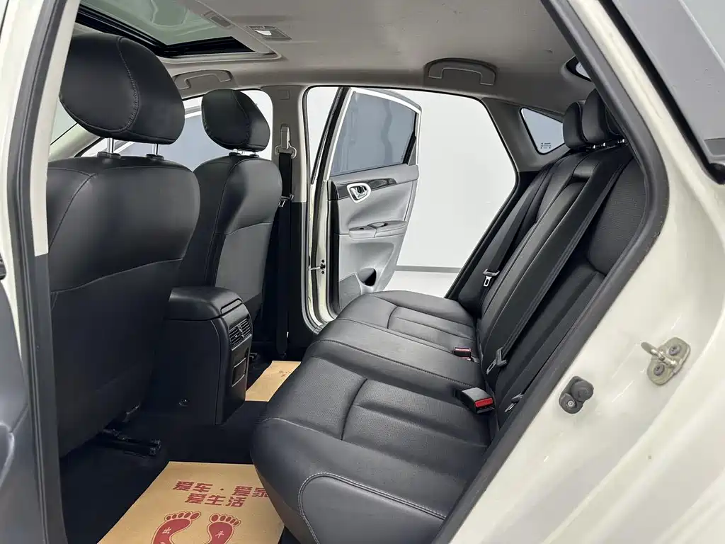 Nissan Sylphy — миниатюра 3
