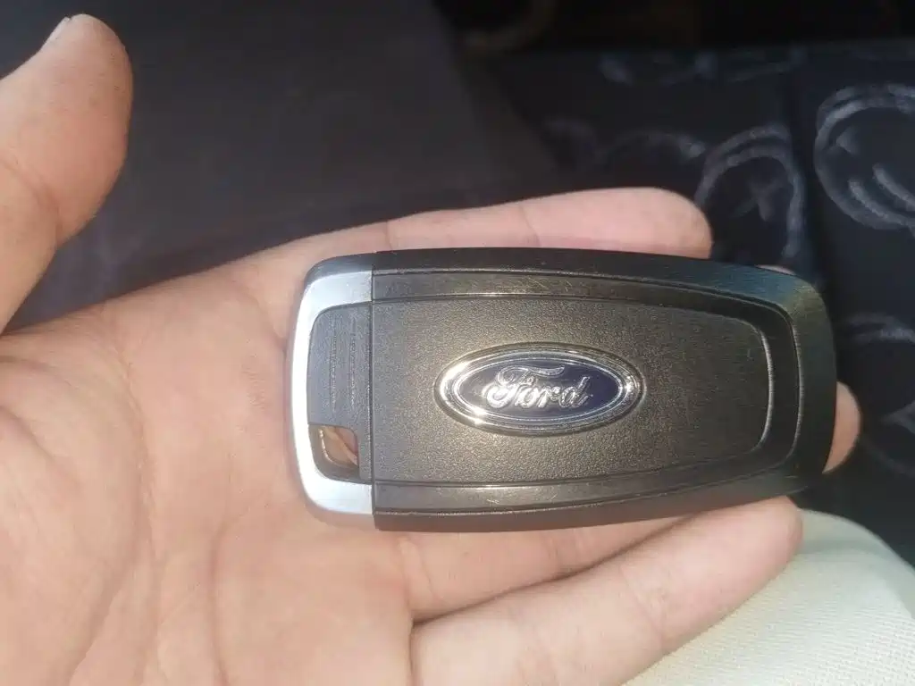 Ford Mondeo — миниатюра 9