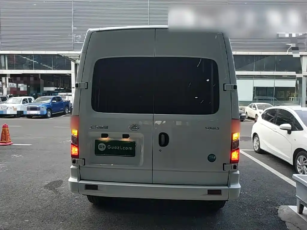MAXUS V80 — миниатюра 6