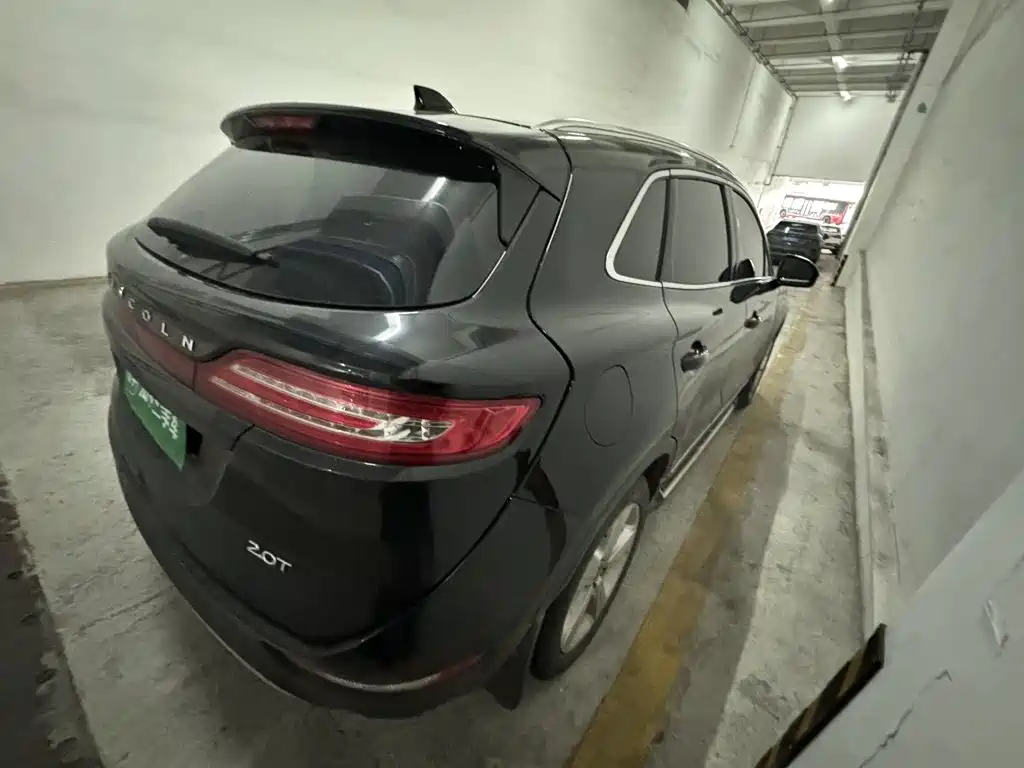 Lincoln MKC — миниатюра 7