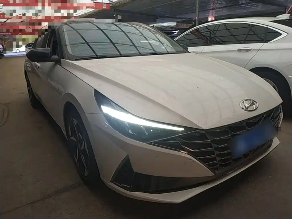 Hyundai Elantra — миниатюра 4
