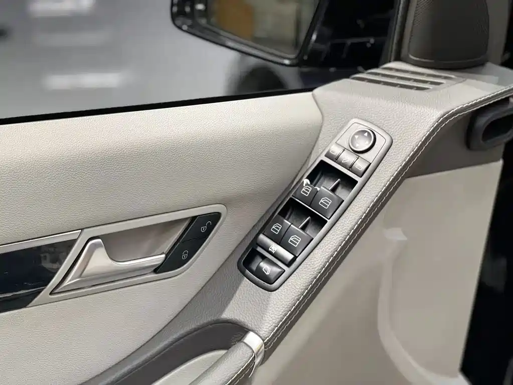 Mercedes-Benz R-Class — миниатюра 22