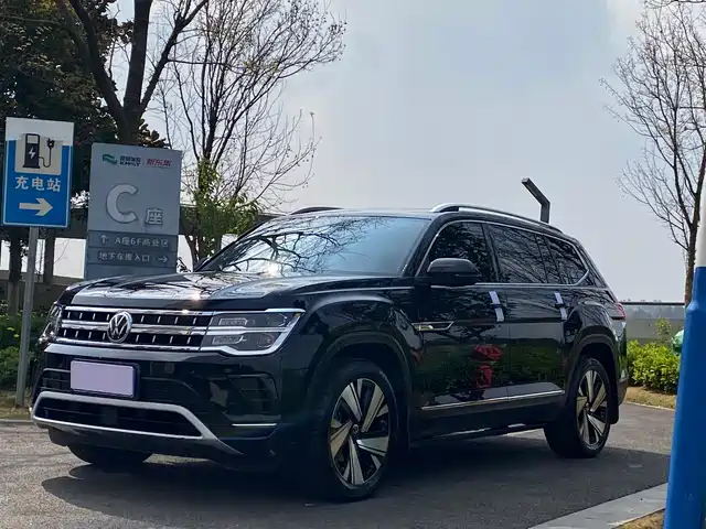 VOLKSWAGEN TOURANG 2023